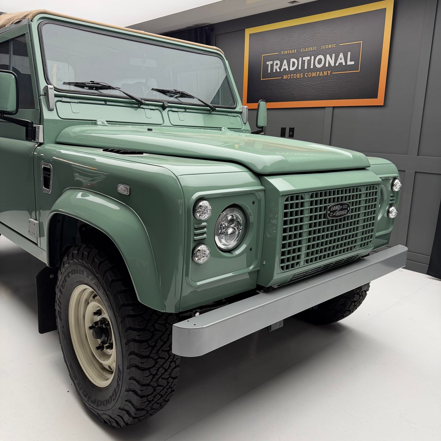 2000 Land Rover Defender
