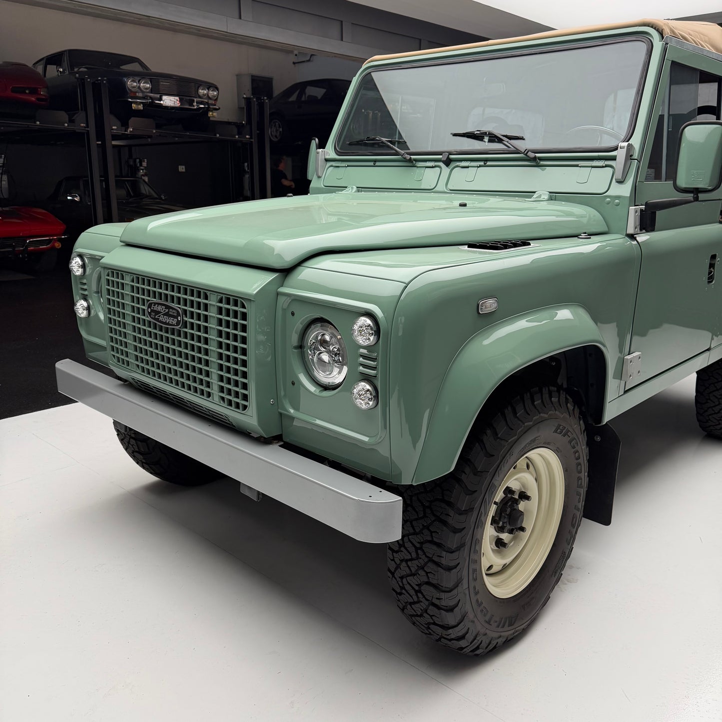 2000 Land Rover Defender