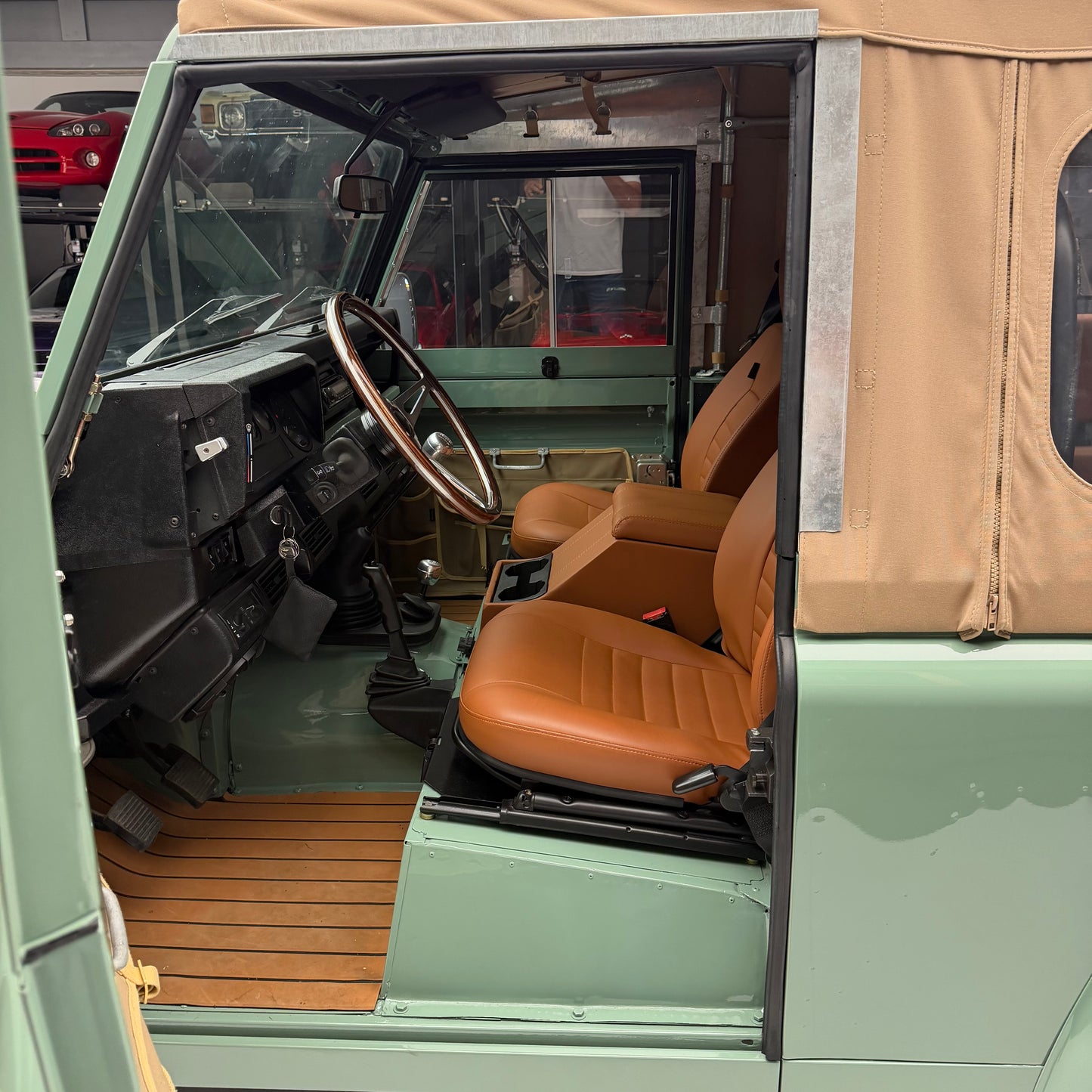2000 Land Rover Defender