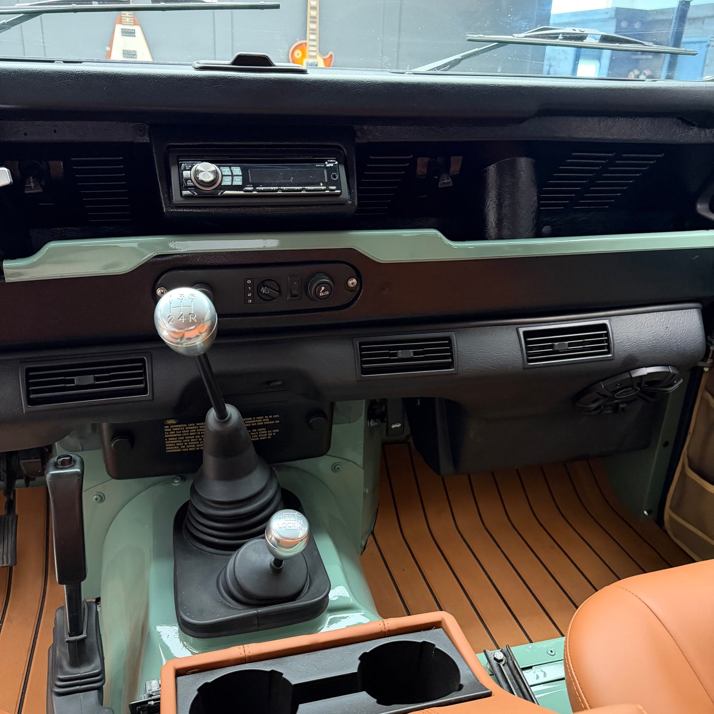 2000 Land Rover Defender