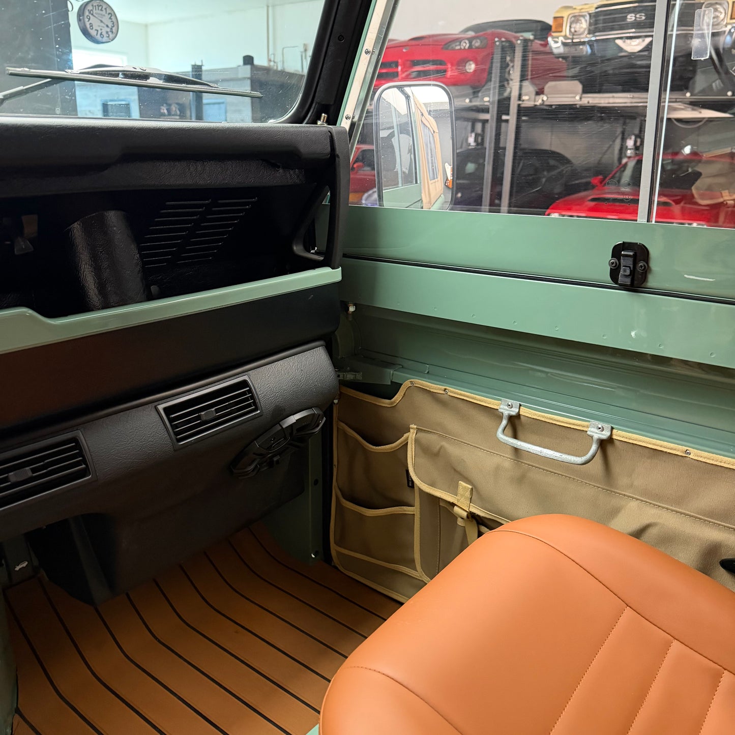 2000 Land Rover Defender