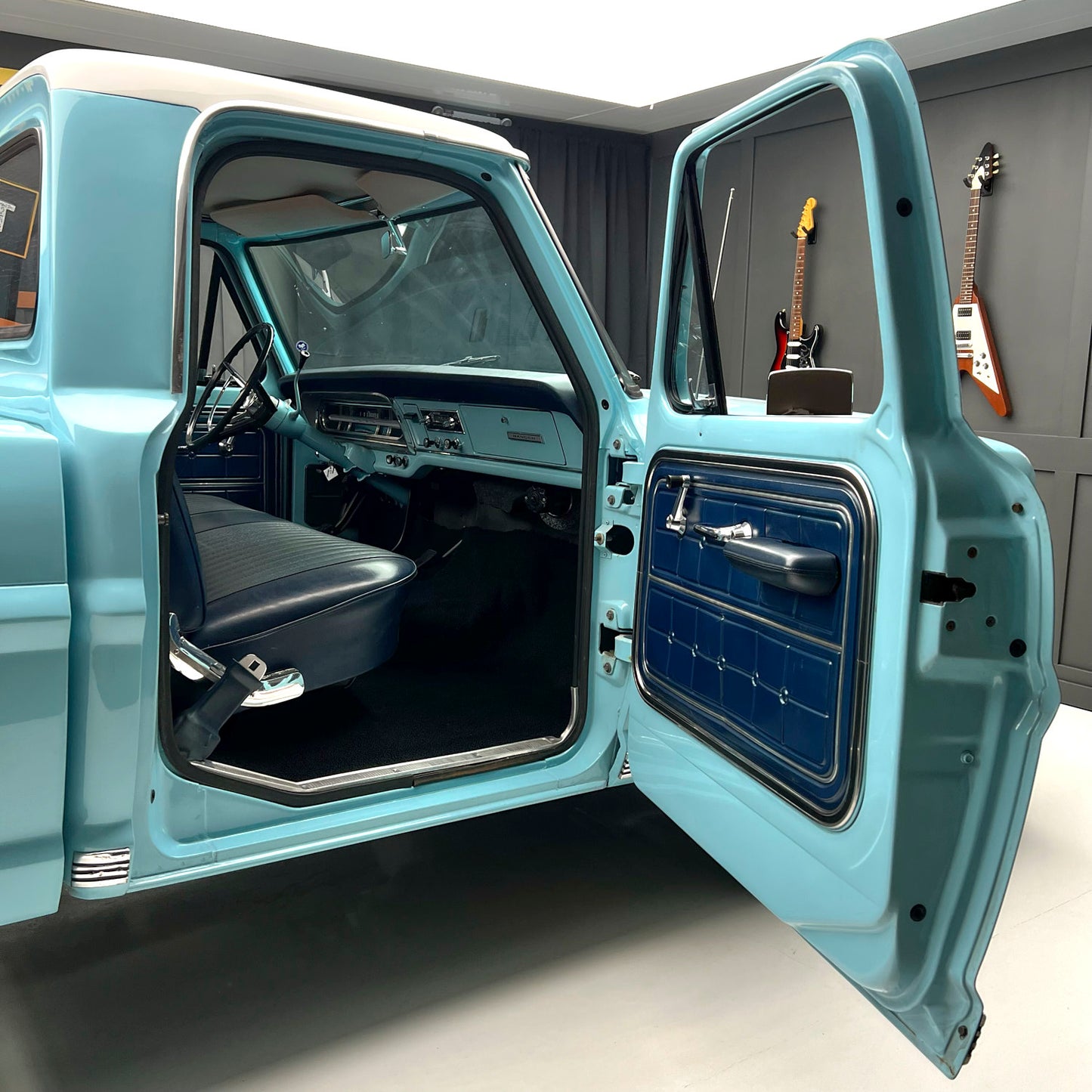 1967 Mercury M250
