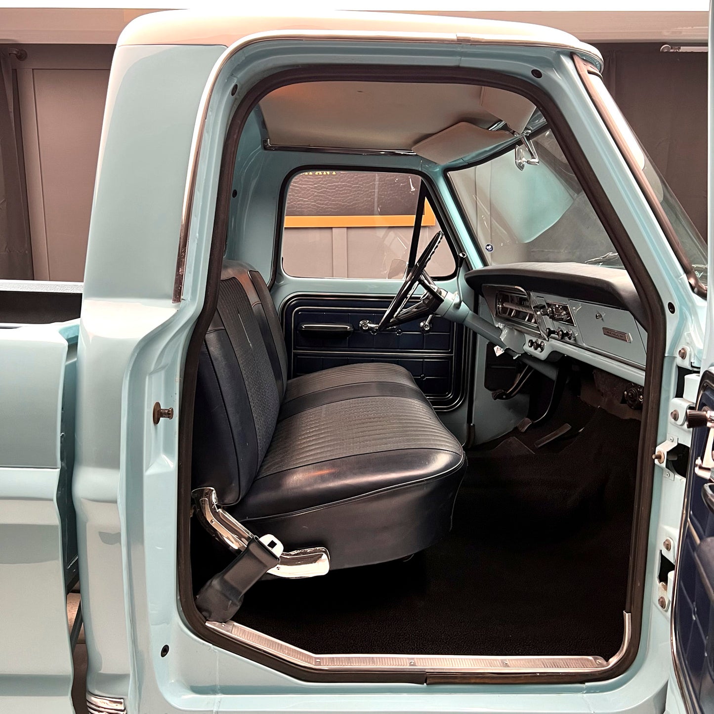 1967 Mercury M250