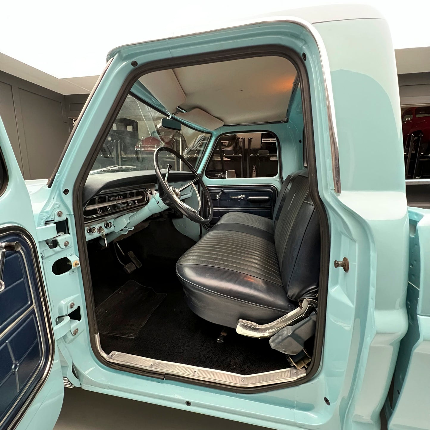 1967 Mercury M250