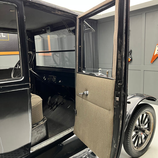 1925 Ford Model T Dr Coupe