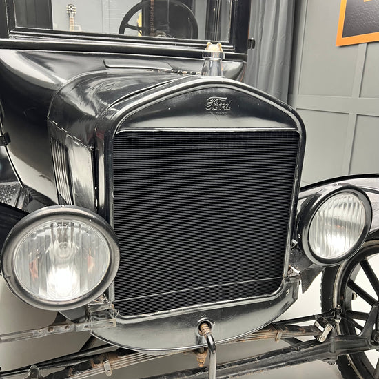 1925 Ford Model T Dr Coupe