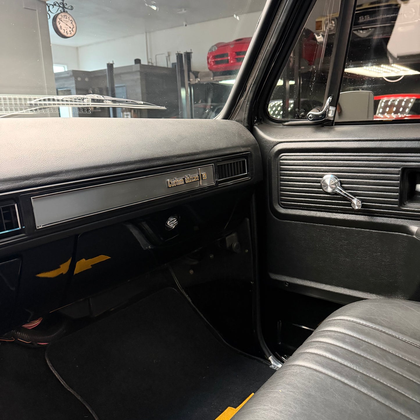 1977 Chevrolet C10 Custom Deluxe