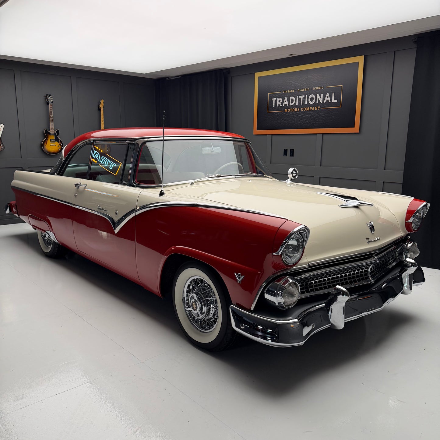 1955 Ford Fairlane Victoria