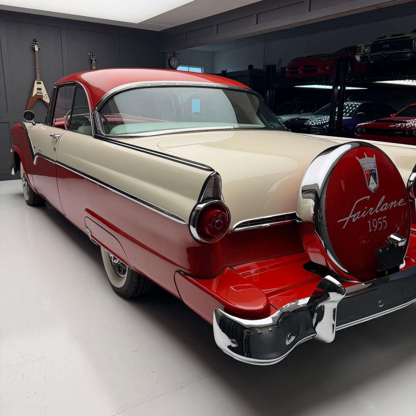 1955 Ford Fairlane Victoria