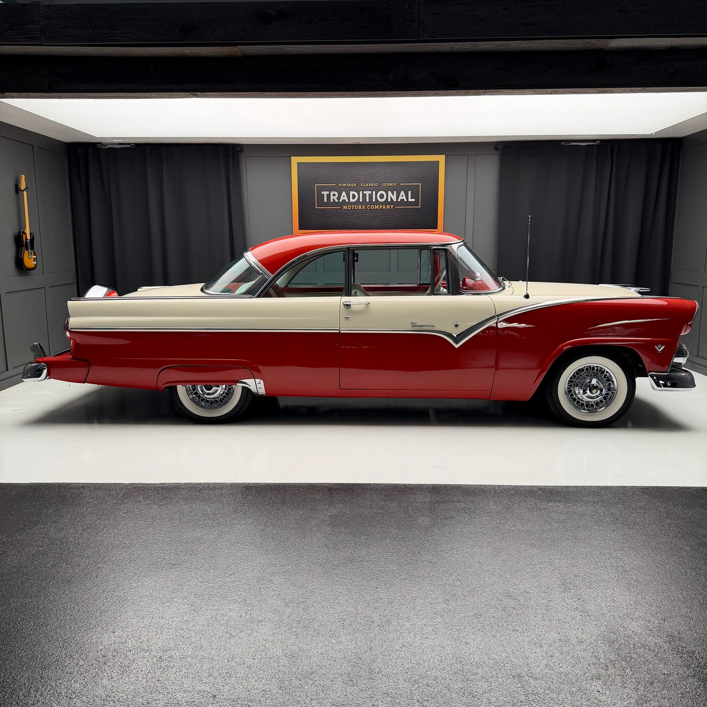 1955 Ford Fairlane Victoria