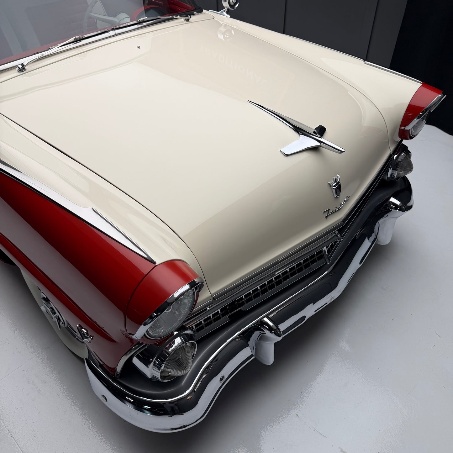 1955 Ford Fairlane Victoria