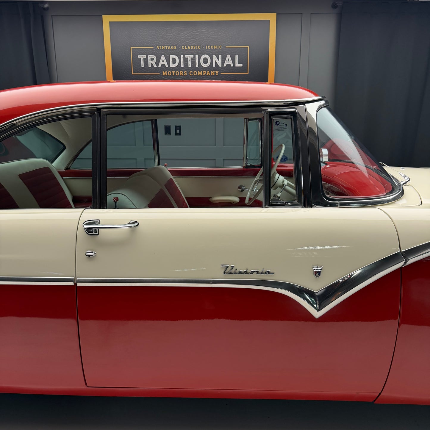 1955 Ford Fairlane Victoria