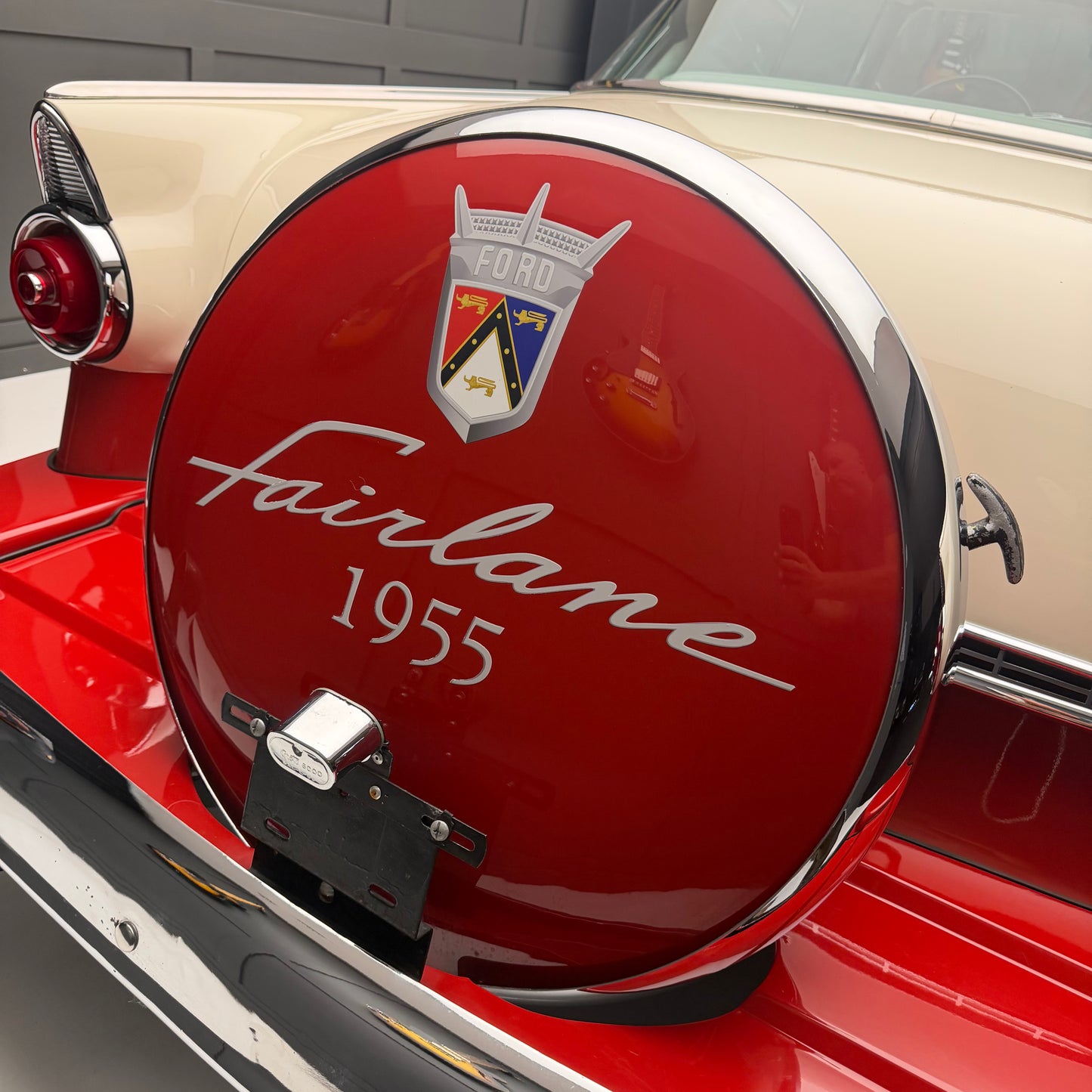1955 Ford Fairlane Victoria