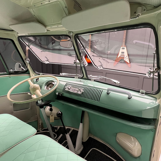 Load image into Gallery viewer, 1972 Volkswagen Microbus Deluxe Samba 23 Window