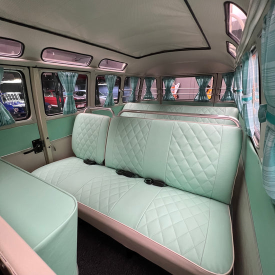 Load image into Gallery viewer, 1972 Volkswagen Microbus Deluxe Samba 23 Window