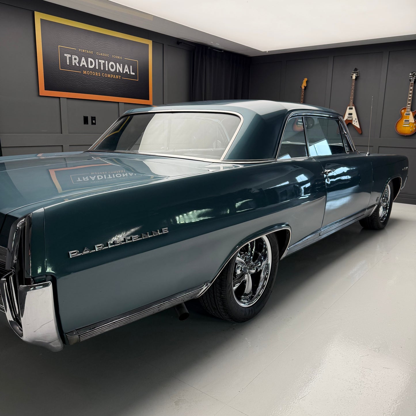 1964 Pontiac Parisienne Custom Sport