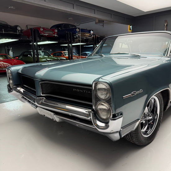 1964 Pontiac Parisienne Custom Sport