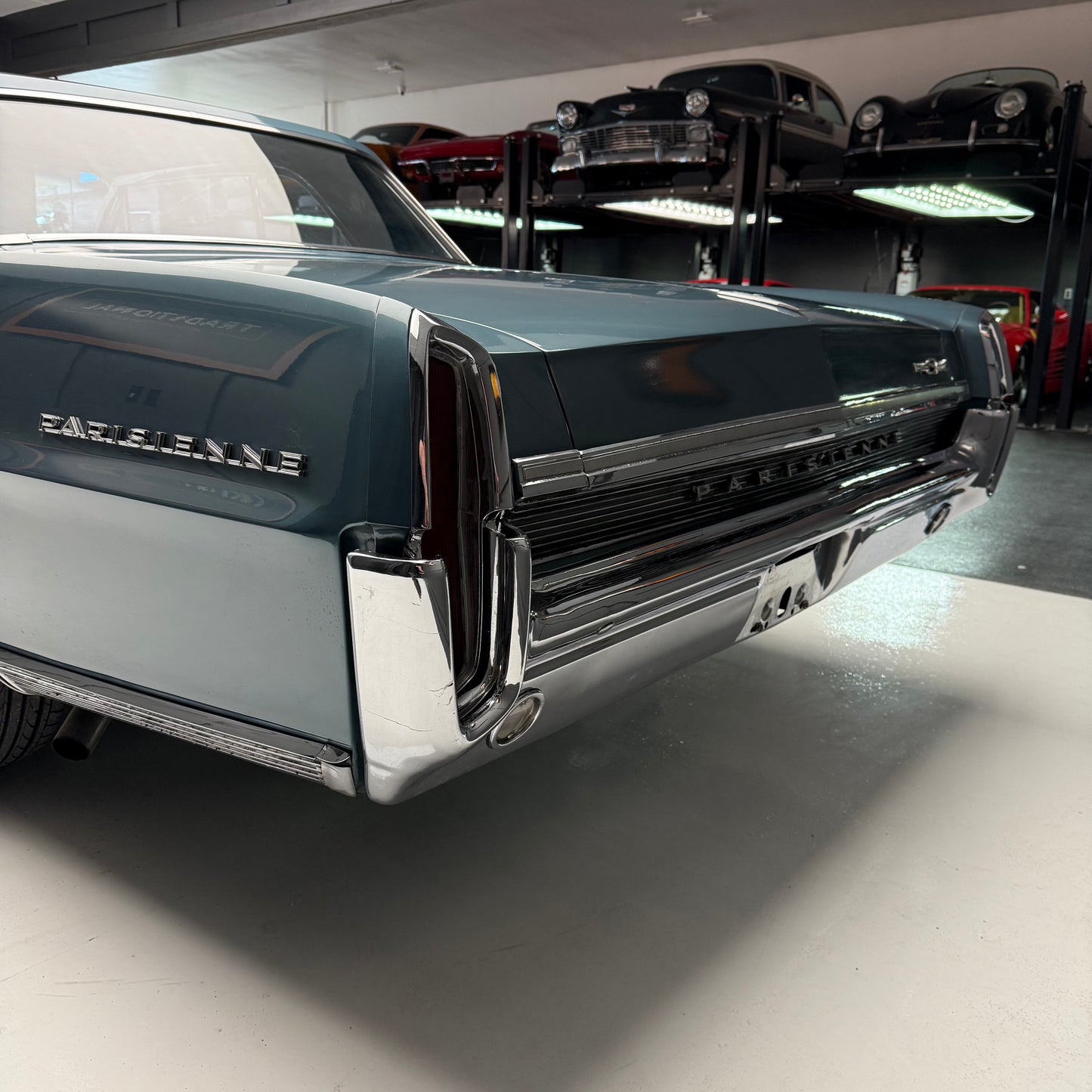 1964 Pontiac Parisienne Custom Sport