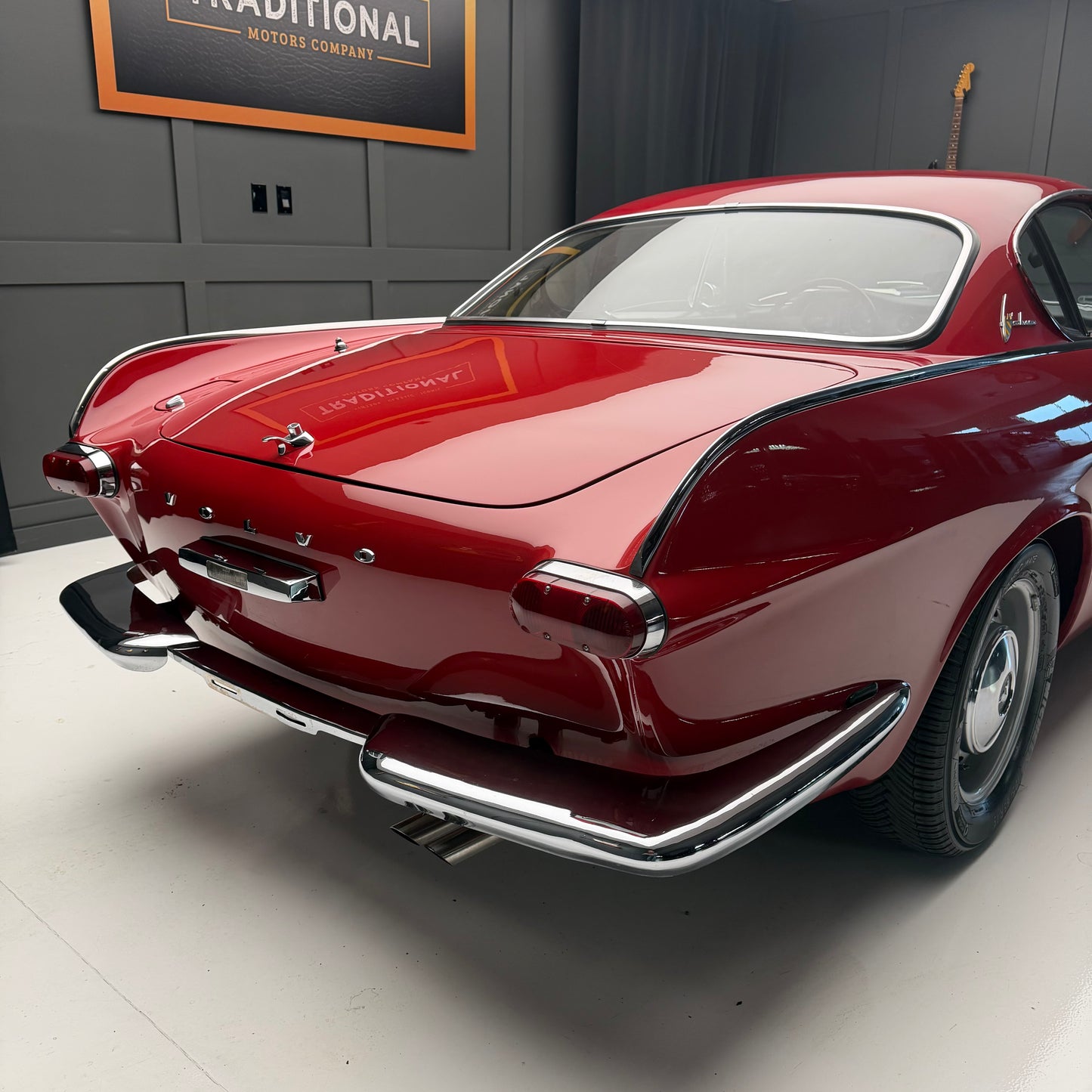 1963 Volvo P1800