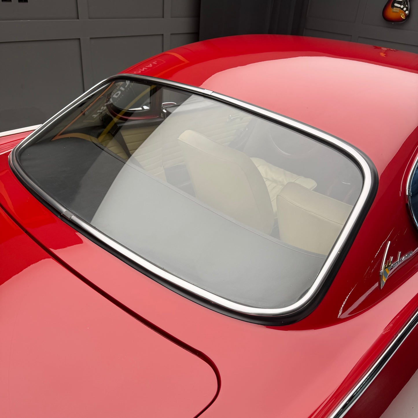 1963 Volvo P1800