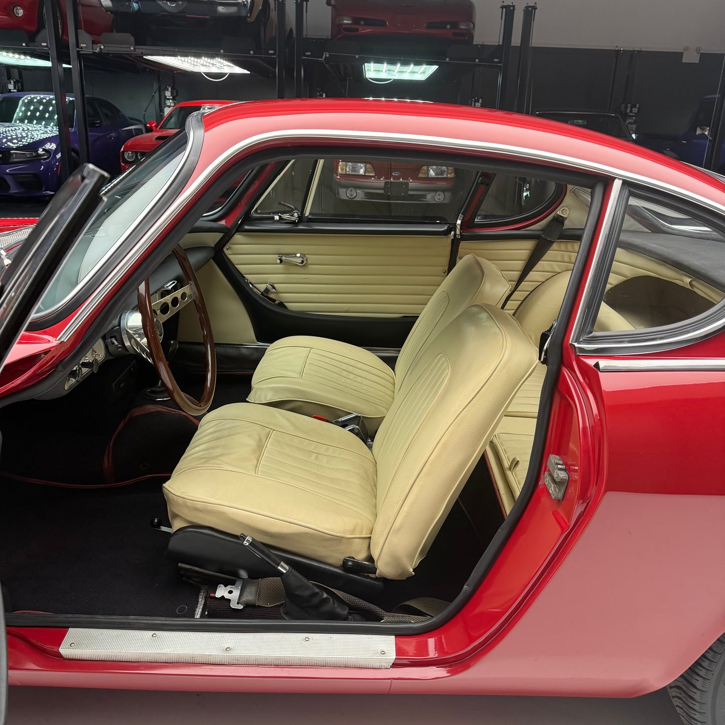 1963 Volvo P1800