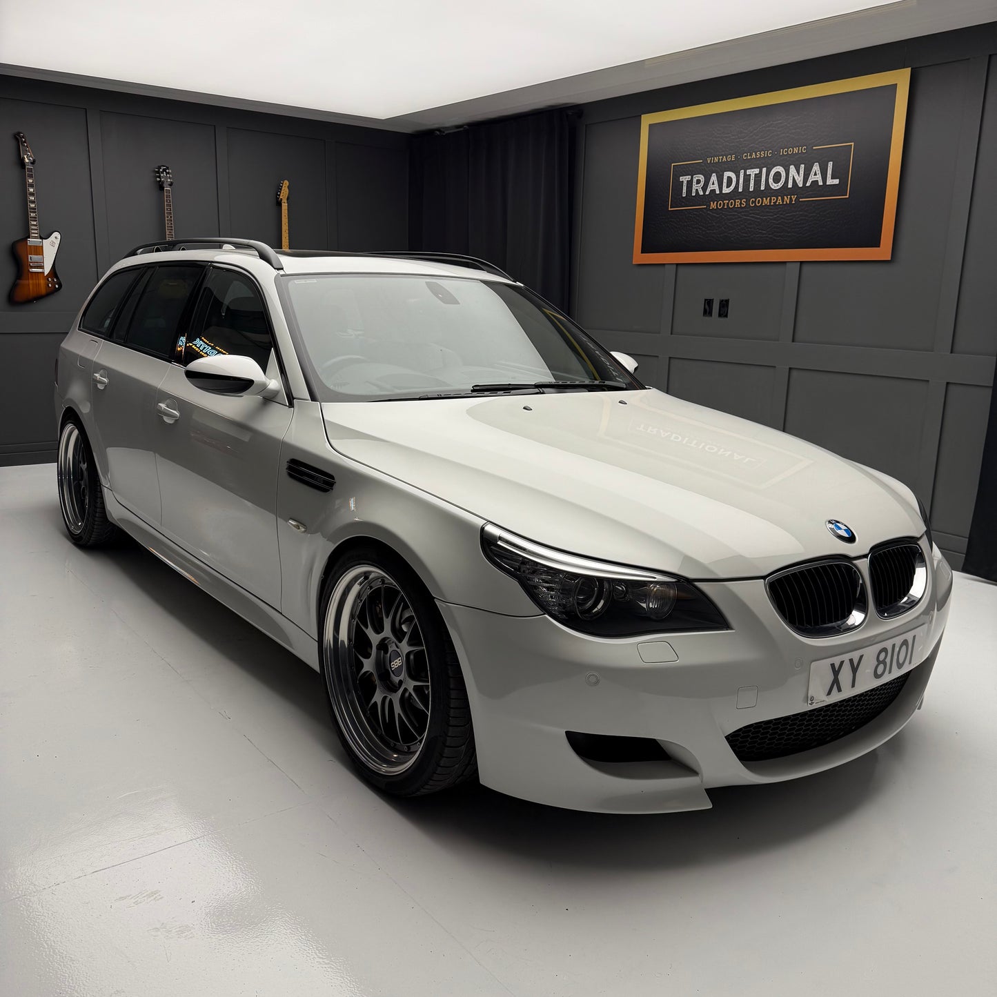 2008 BMW M5 SMG Touring E61