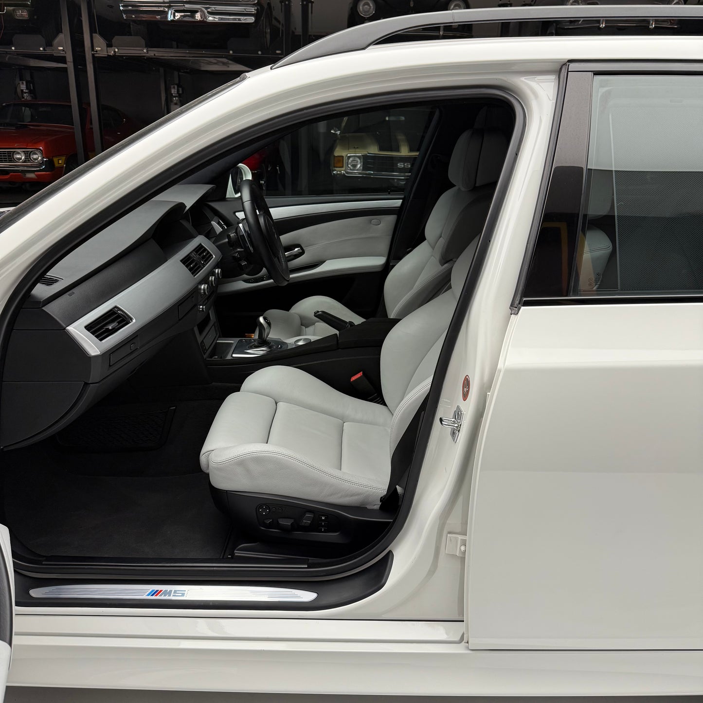 2008 BMW M5 SMG Touring E61