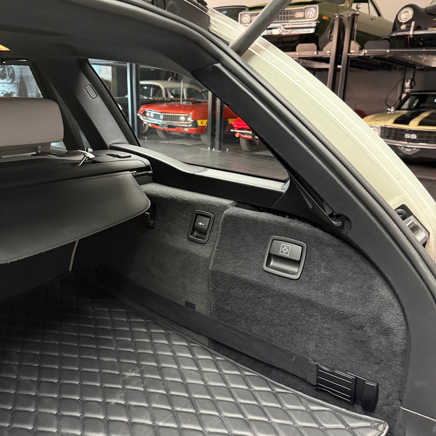2008 BMW M5 SMG Touring E61