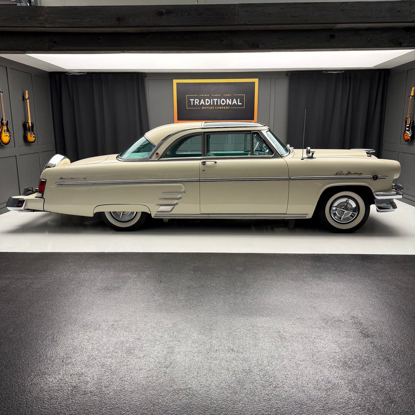1954 Mercury Monterey Sun Valley