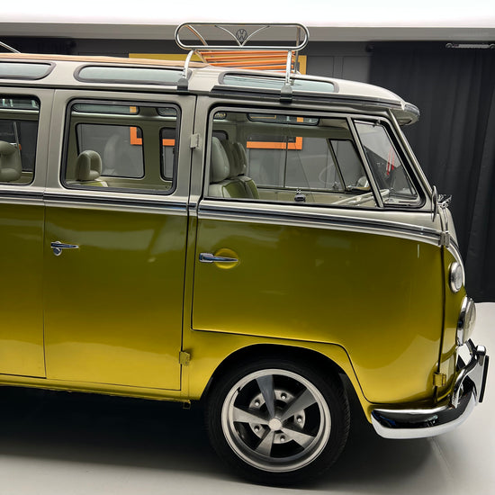 1975 Volkswagen Microbus Deluxe Samba 23 window