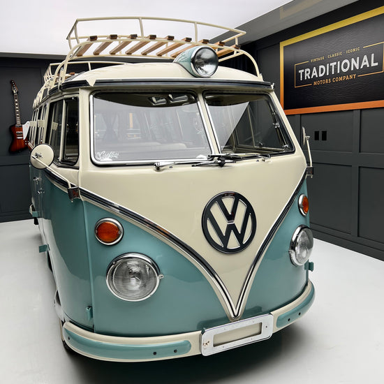 1966 Volkswagen Microbus Deluxe Samba 23 Window