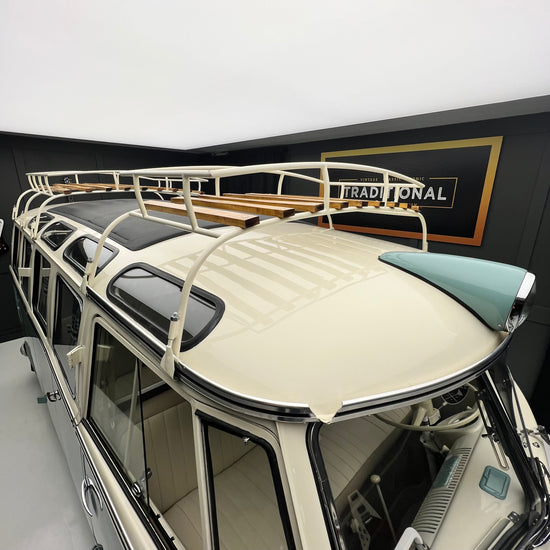 1966 Volkswagen Microbus Deluxe Samba 23 Window