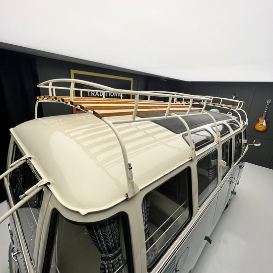 1966 Volkswagen Microbus Deluxe Samba 23 Window