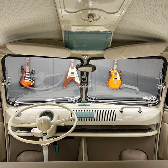 1966 Volkswagen Microbus Deluxe Samba 23 Window
