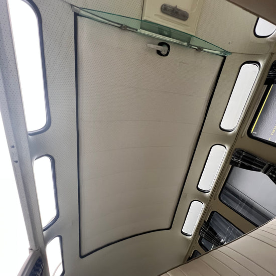 1966 Volkswagen Microbus Deluxe Samba 23 Window