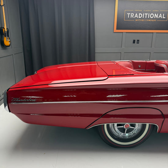 1966 Ford Thunderbird 428