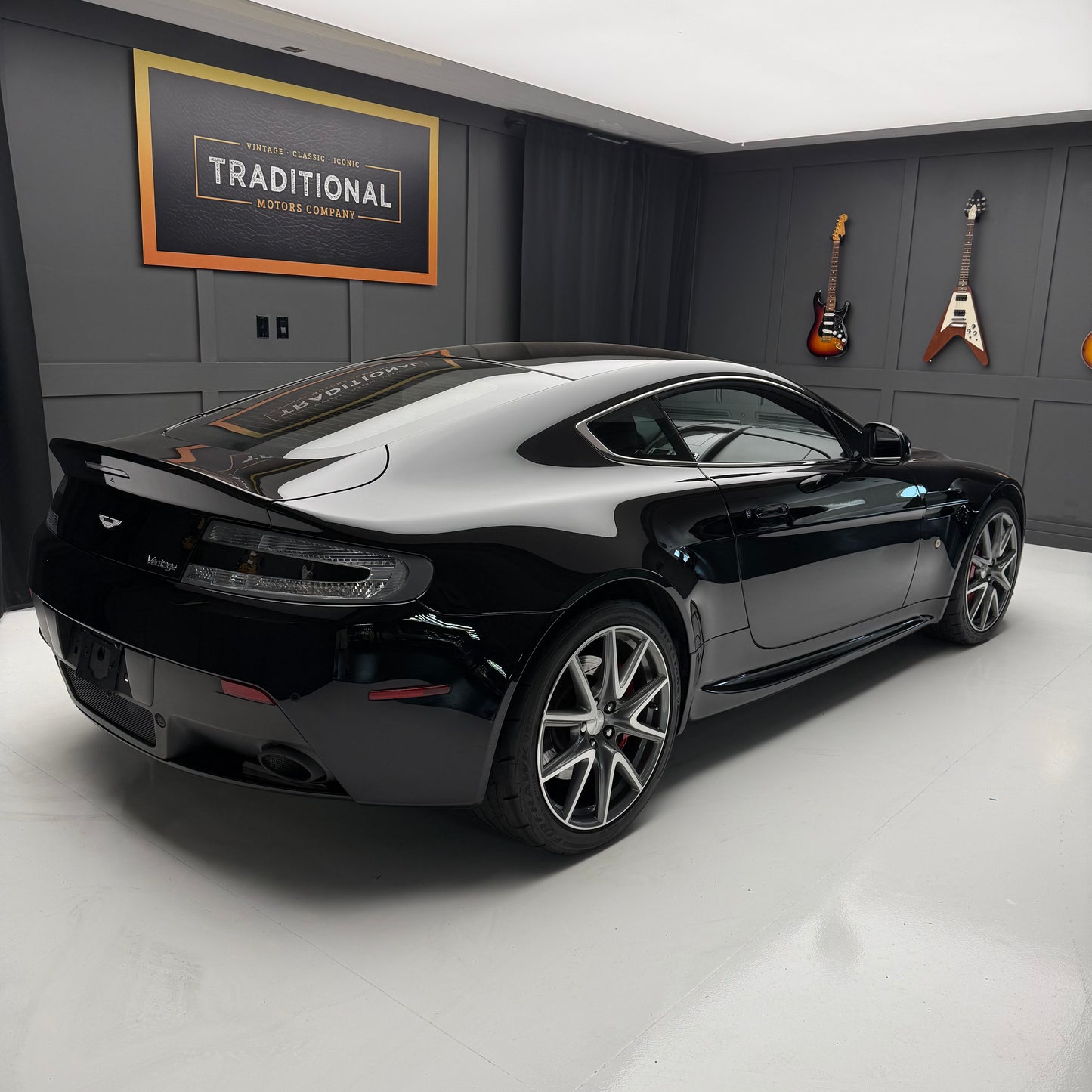2013 Aston Martin Vantage