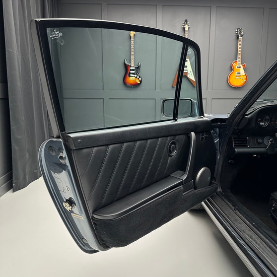 Load image into Gallery viewer, 1987 Porsche 911 Carrera
