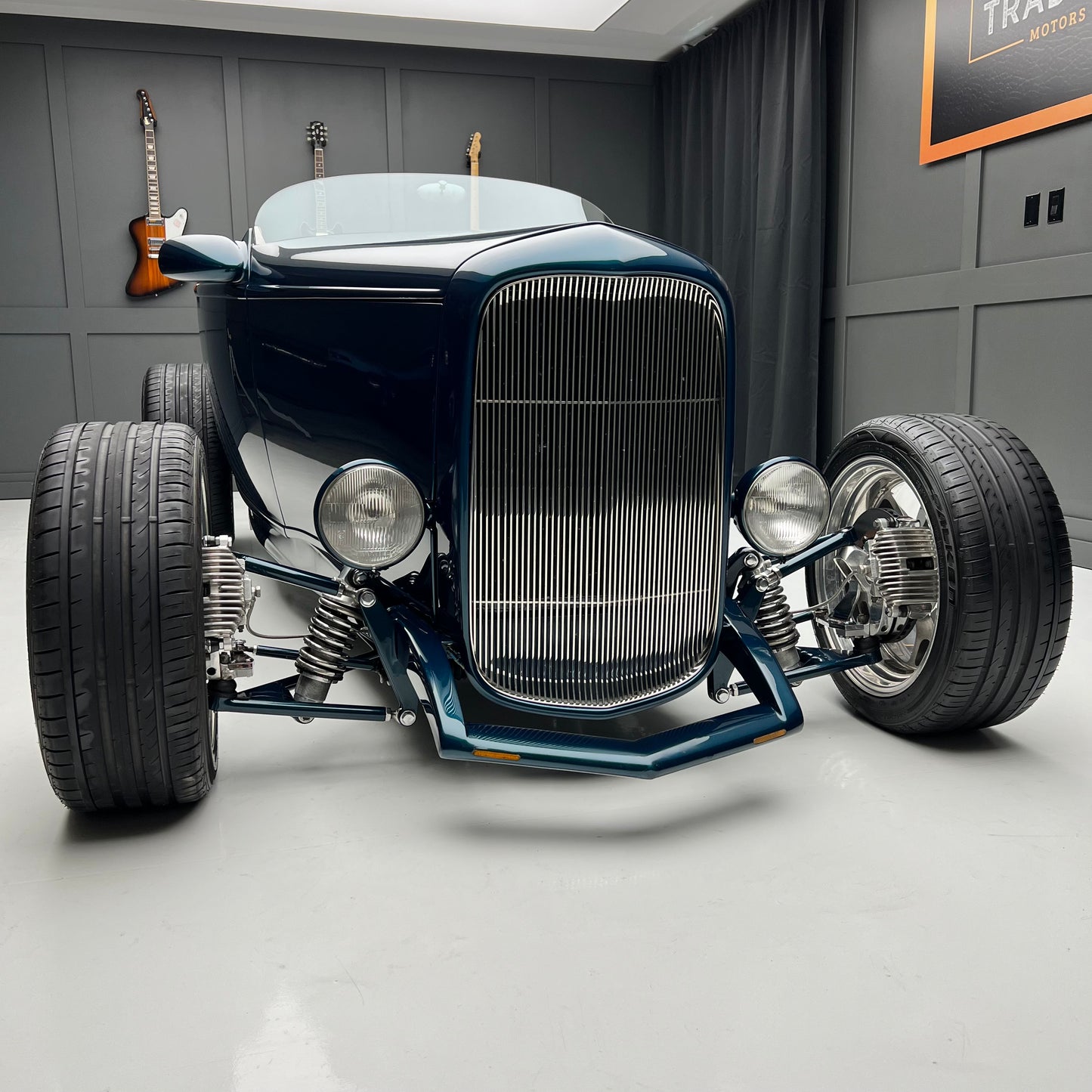 Load image into Gallery viewer, 1932 Ford Highboy Roadster