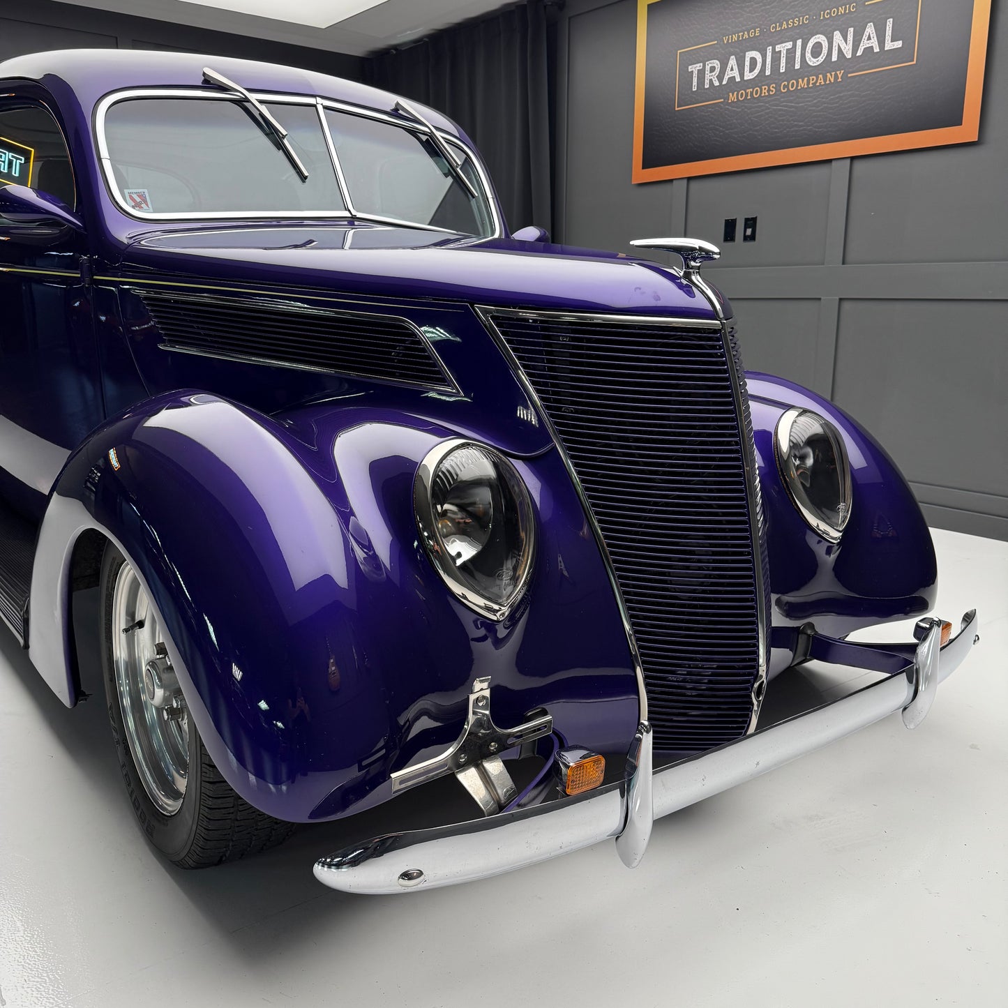 1937 Ford Two Door Flatback