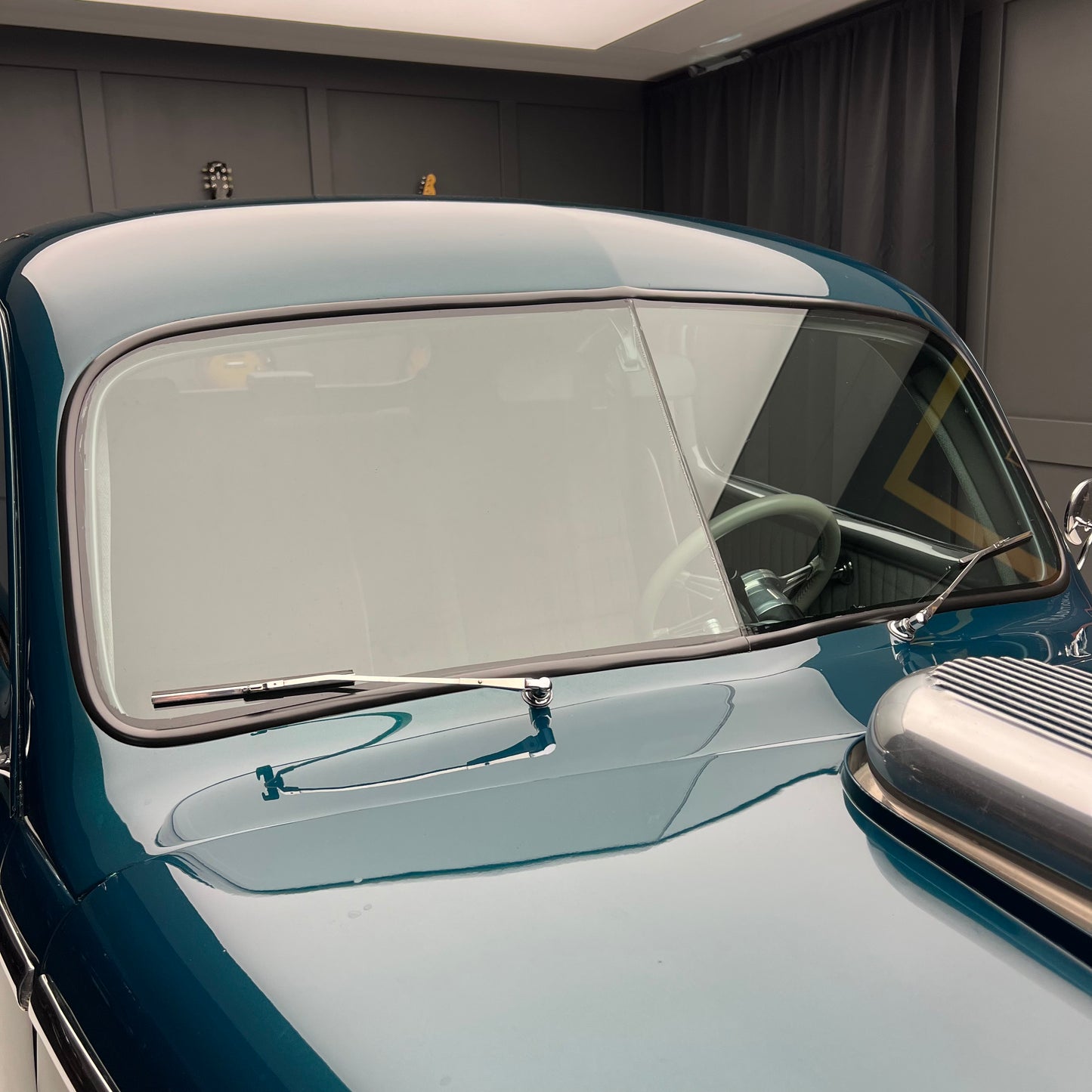 1948 Ford Super Deluxe