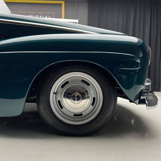 1948 Ford Super Deluxe