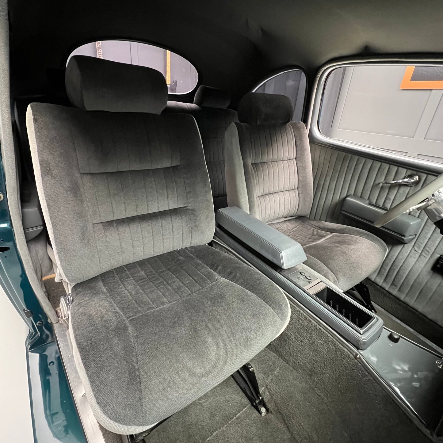 1948 Ford Super Deluxe