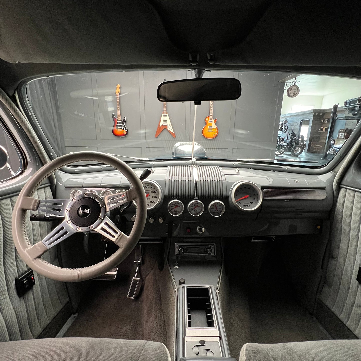 1948 Ford Super Deluxe