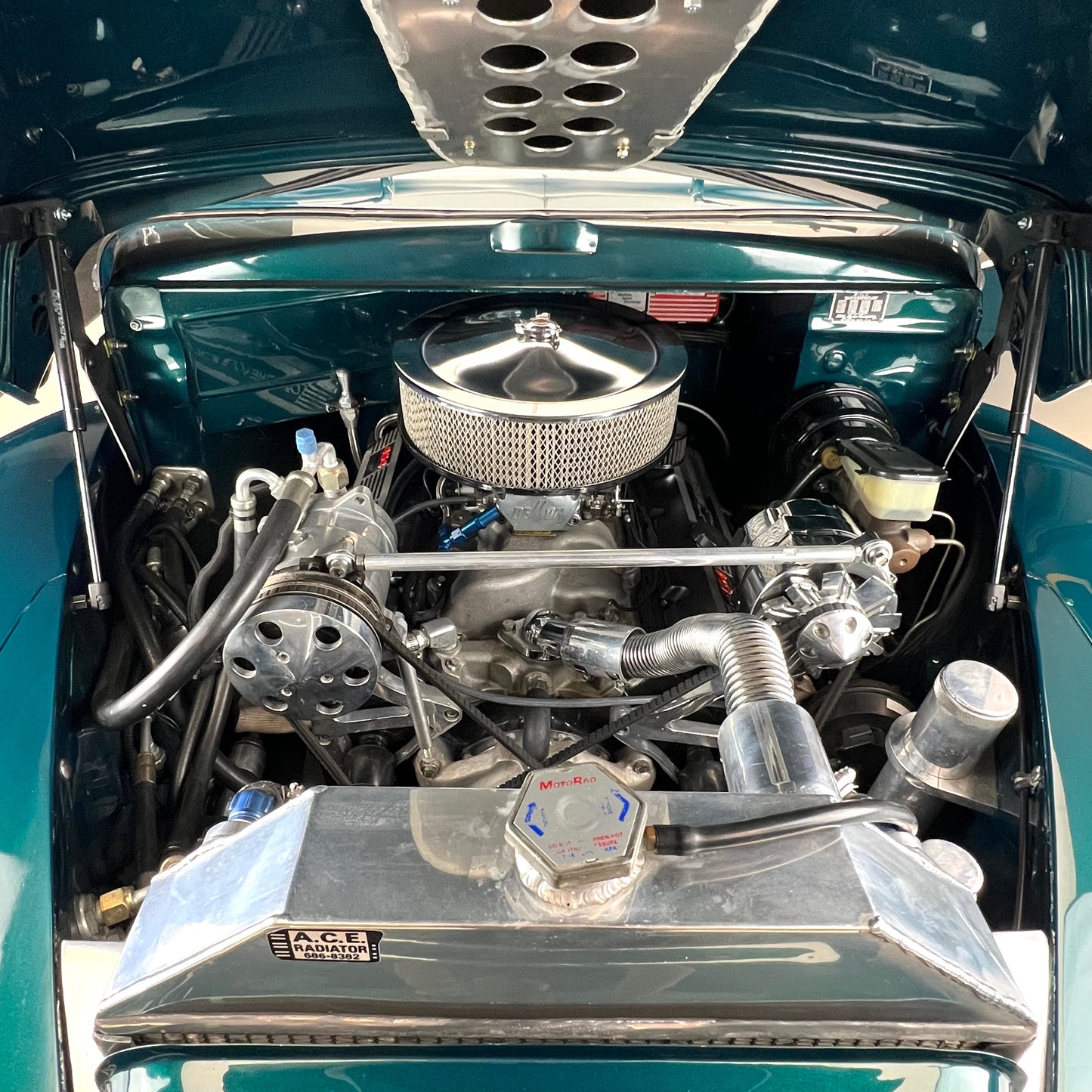 Load image into Gallery viewer, 1948 Ford Super Deluxe