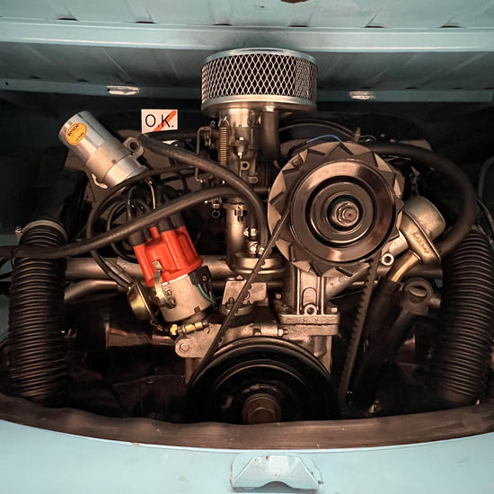 1974 Volkswagen Microbus Deluxe Samba 23 window
