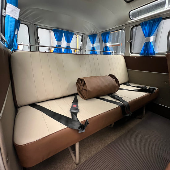 1974 Volkswagen Microbus Deluxe Samba 23 window
