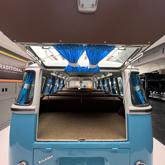 1974 Volkswagen Microbus Deluxe Samba 23 window