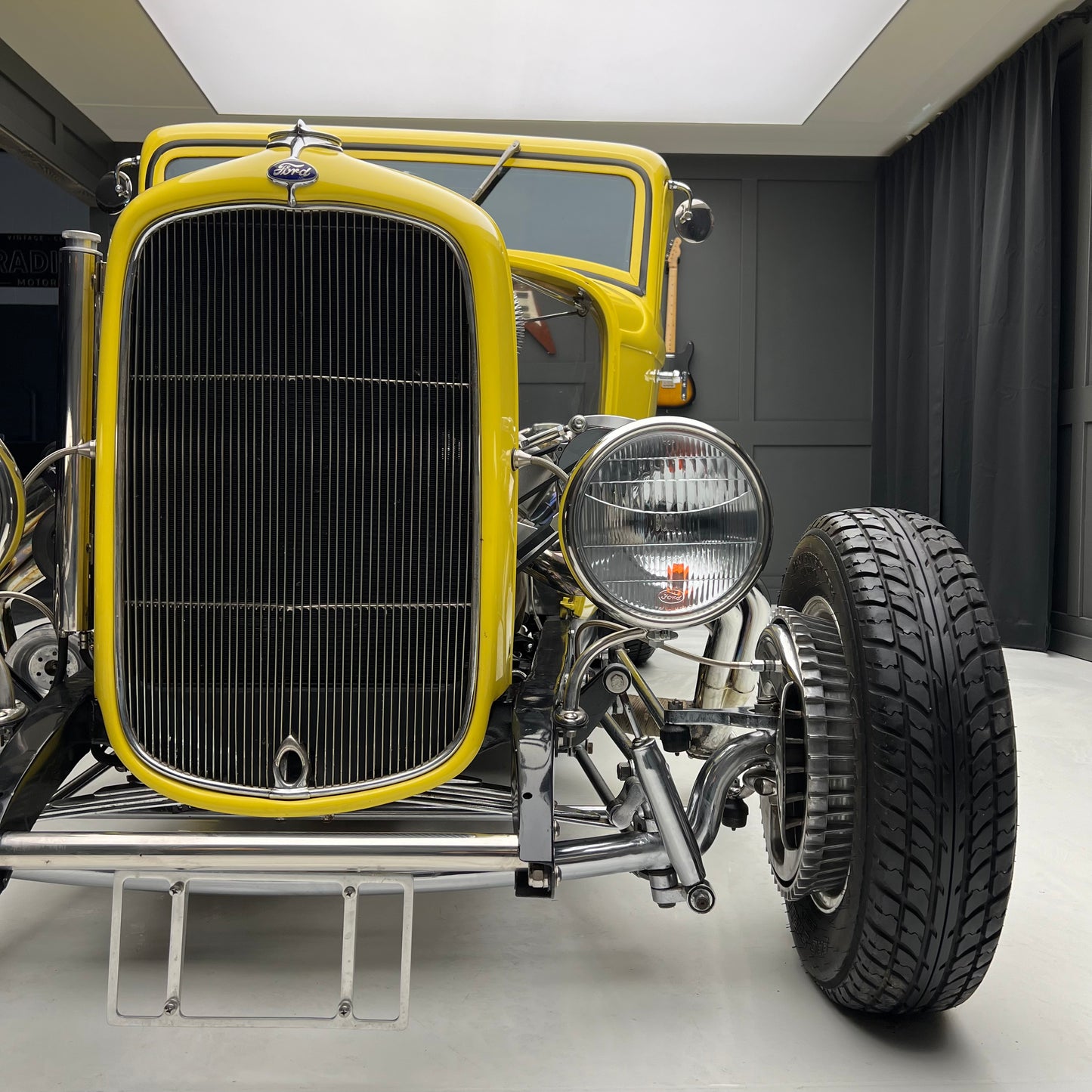 Load image into Gallery viewer, 1932 Ford Hot Rod Coupe