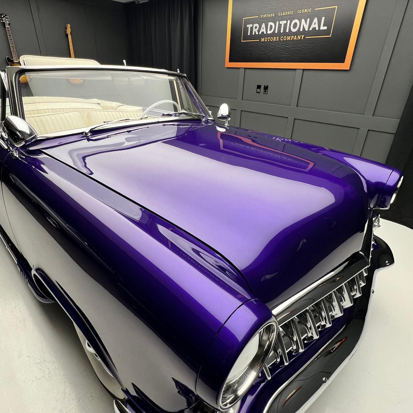 1952 Ford Crestline Sunliner